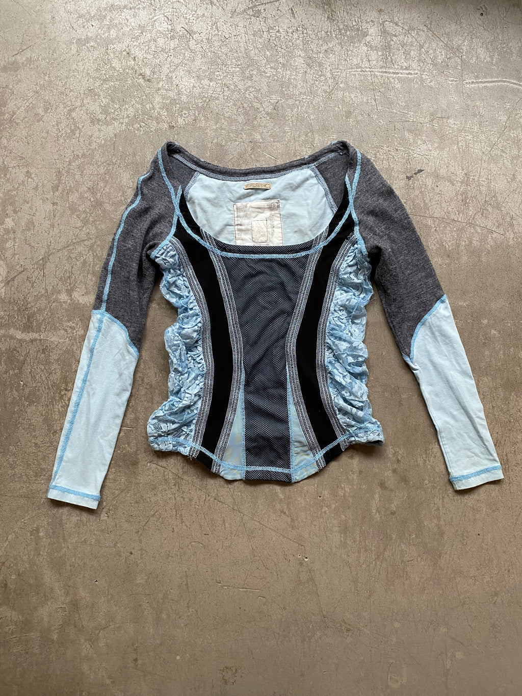 Vintage scoop neck long sleeve