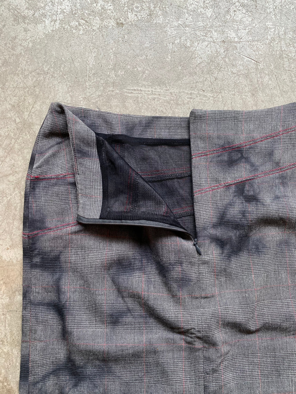 Grey checkered midi skirt