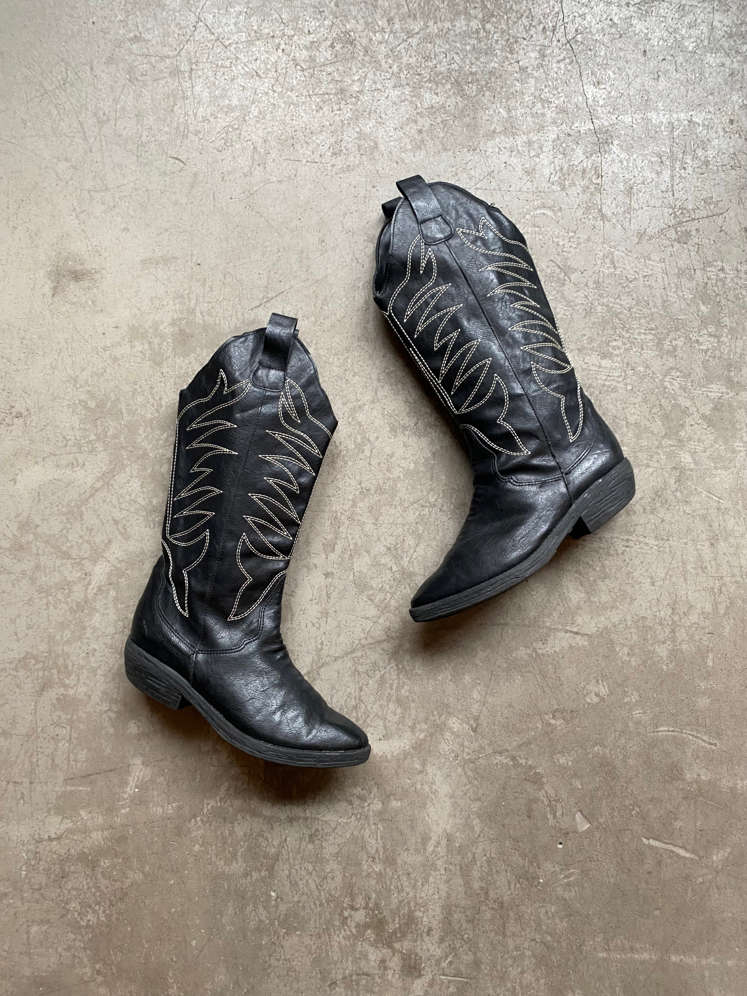 Vintage leather boots size 37