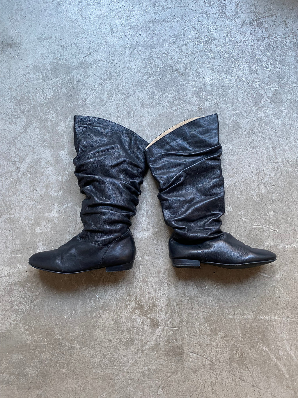 Vintage black leather boots size 36