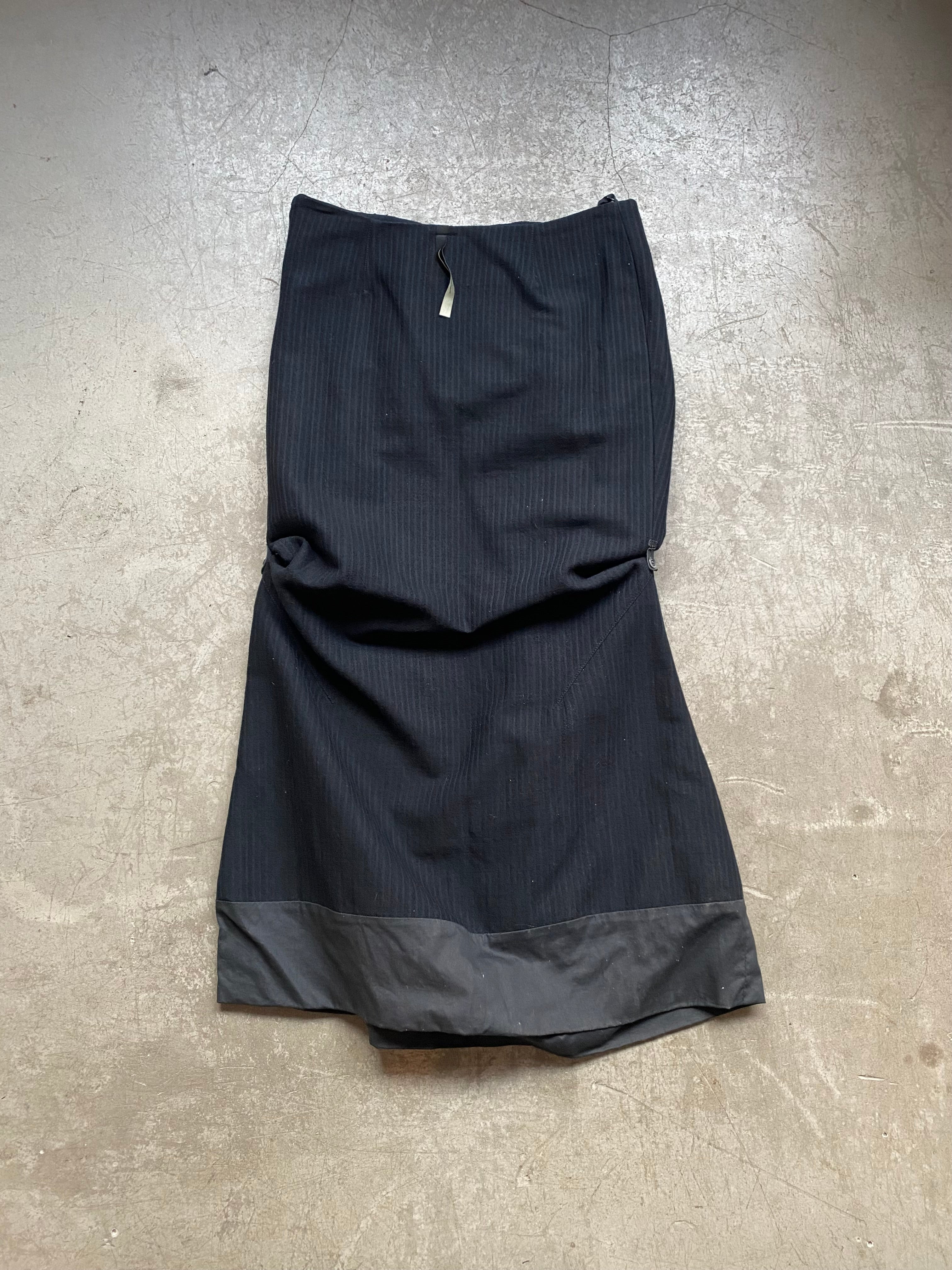 Maxi skirt with leather belt detail