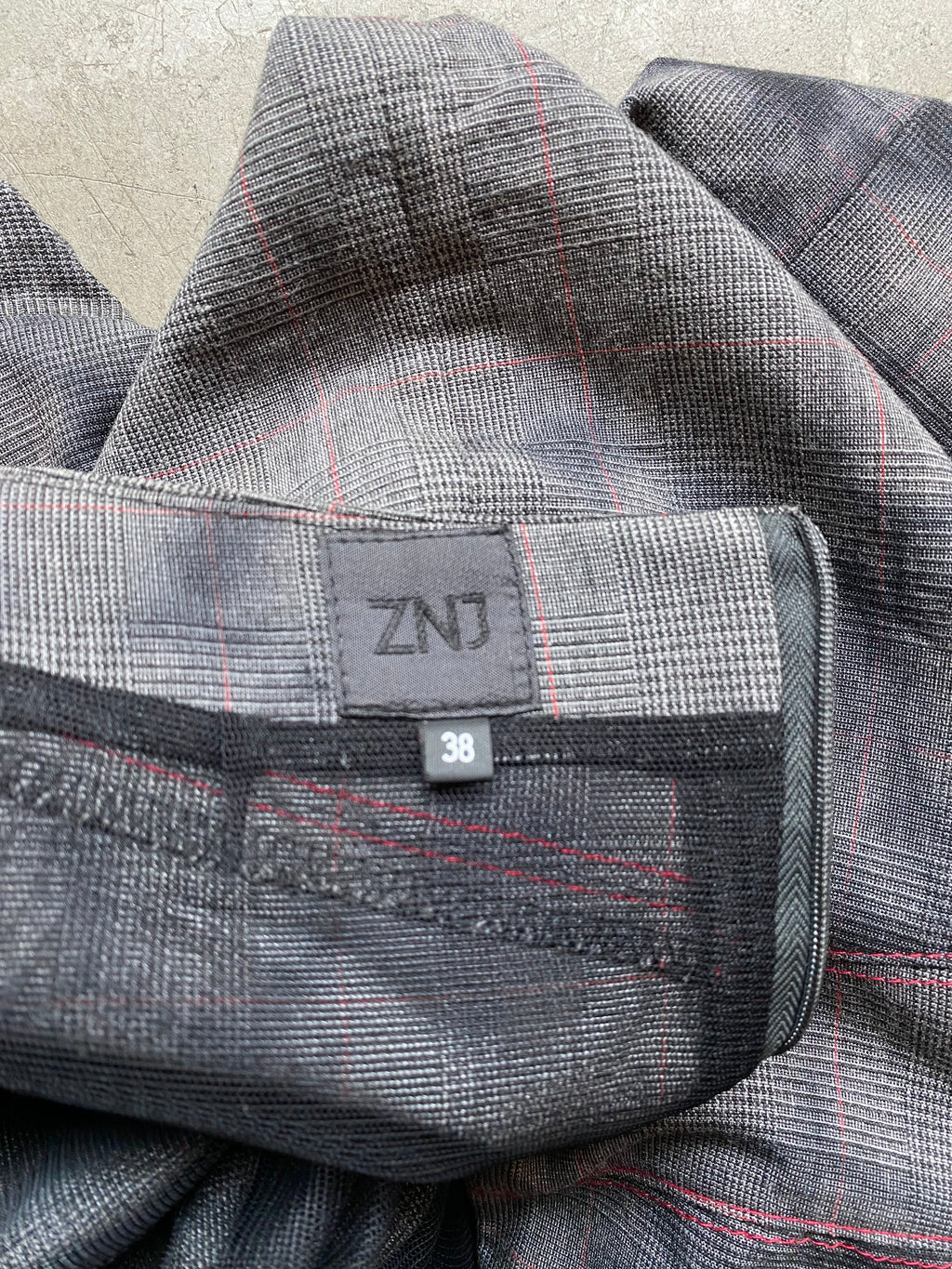 Grey checkered midi skirt