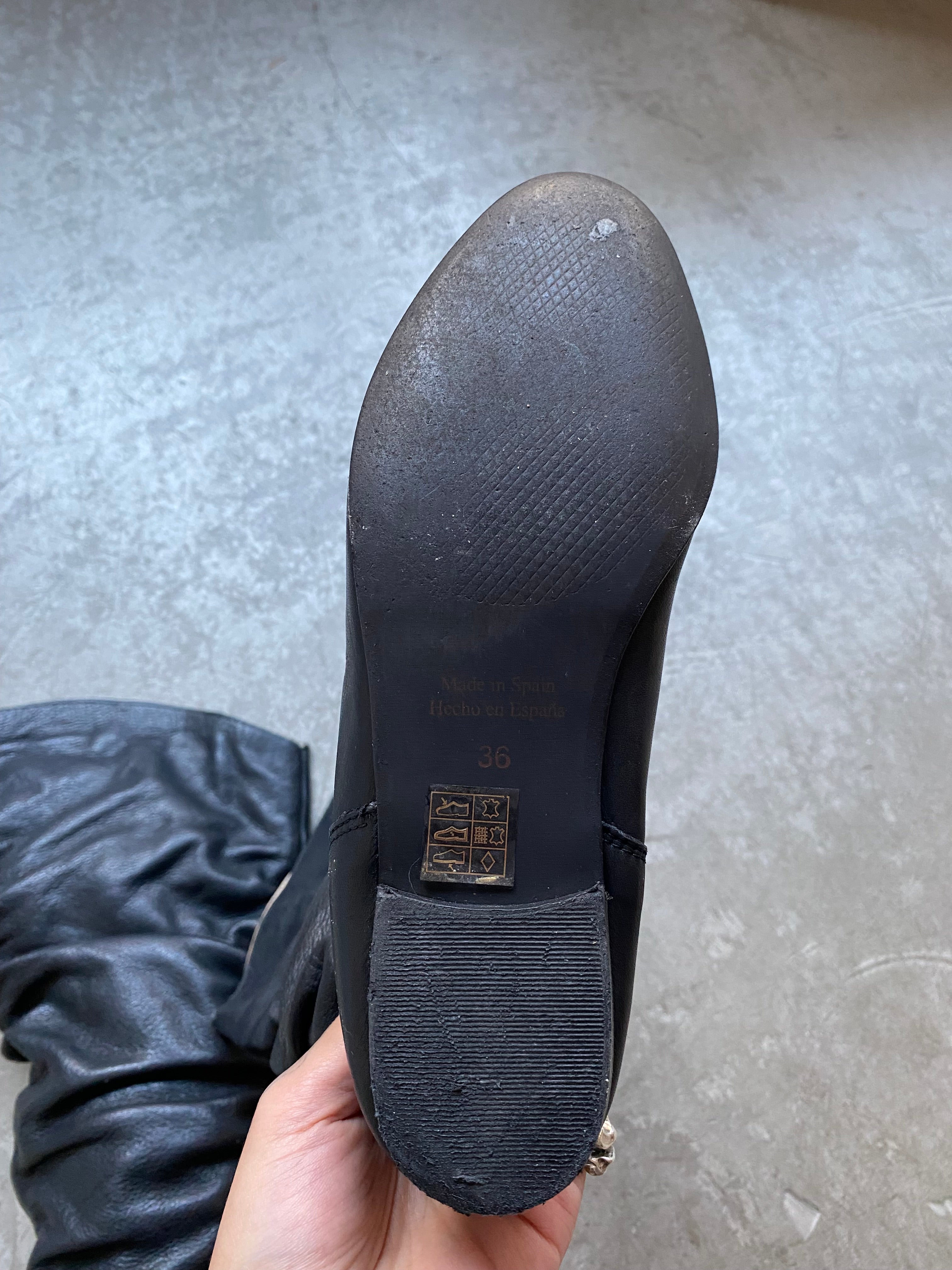 Vintage black leather boots size 36