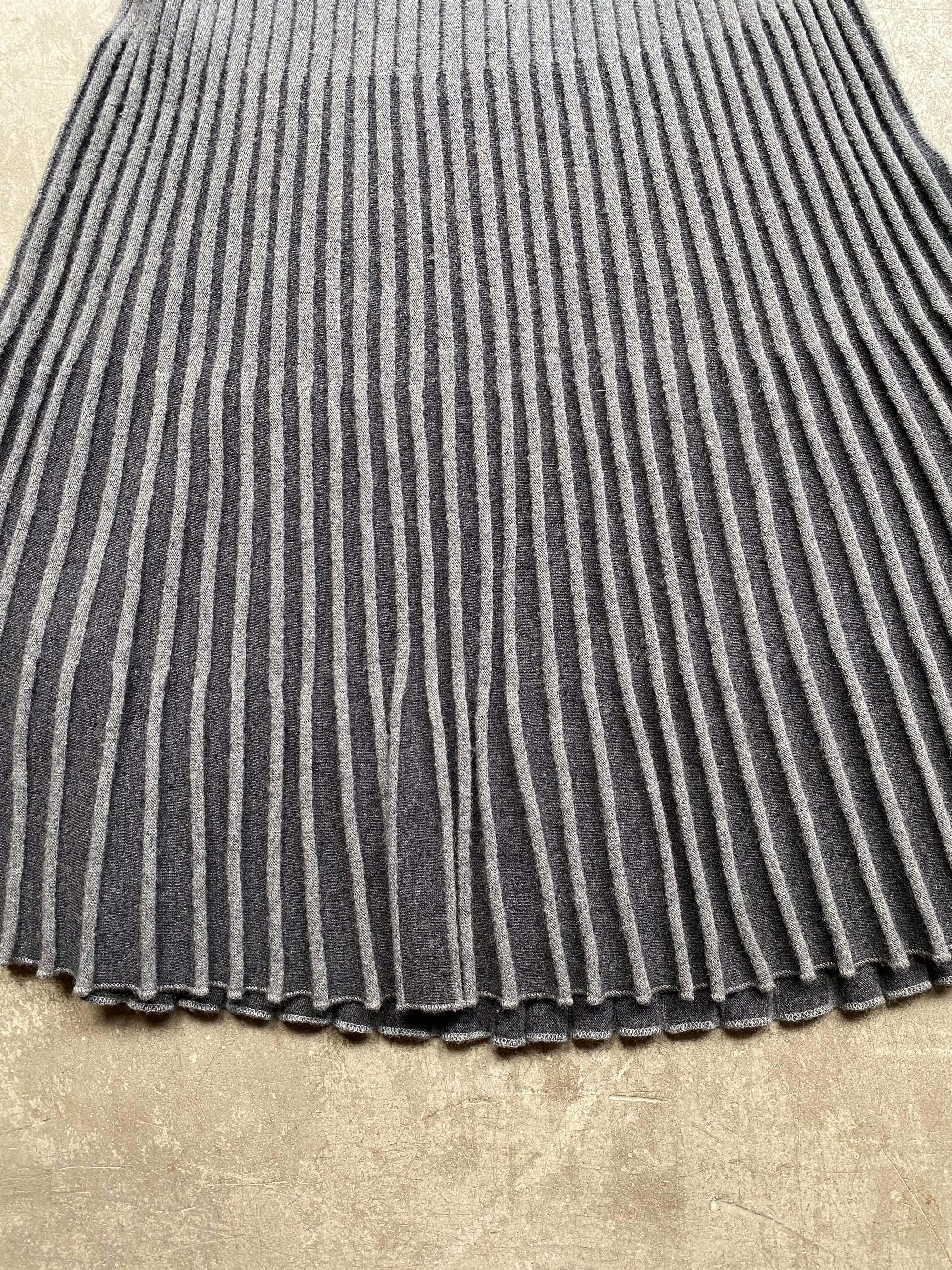 Winter pleated skirt
