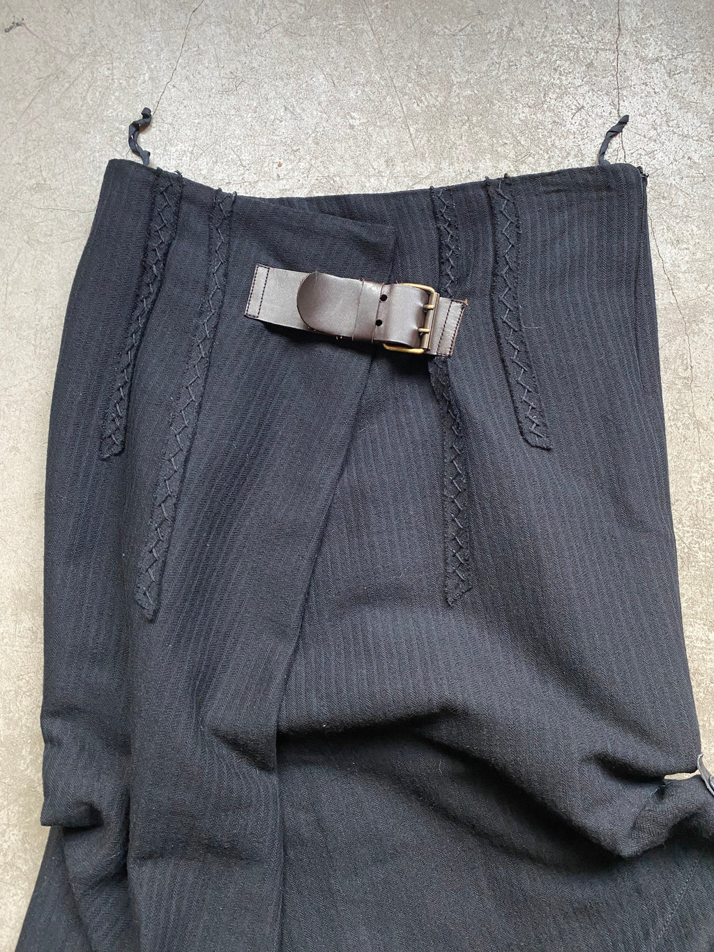 Maxi skirt with leather belt detail