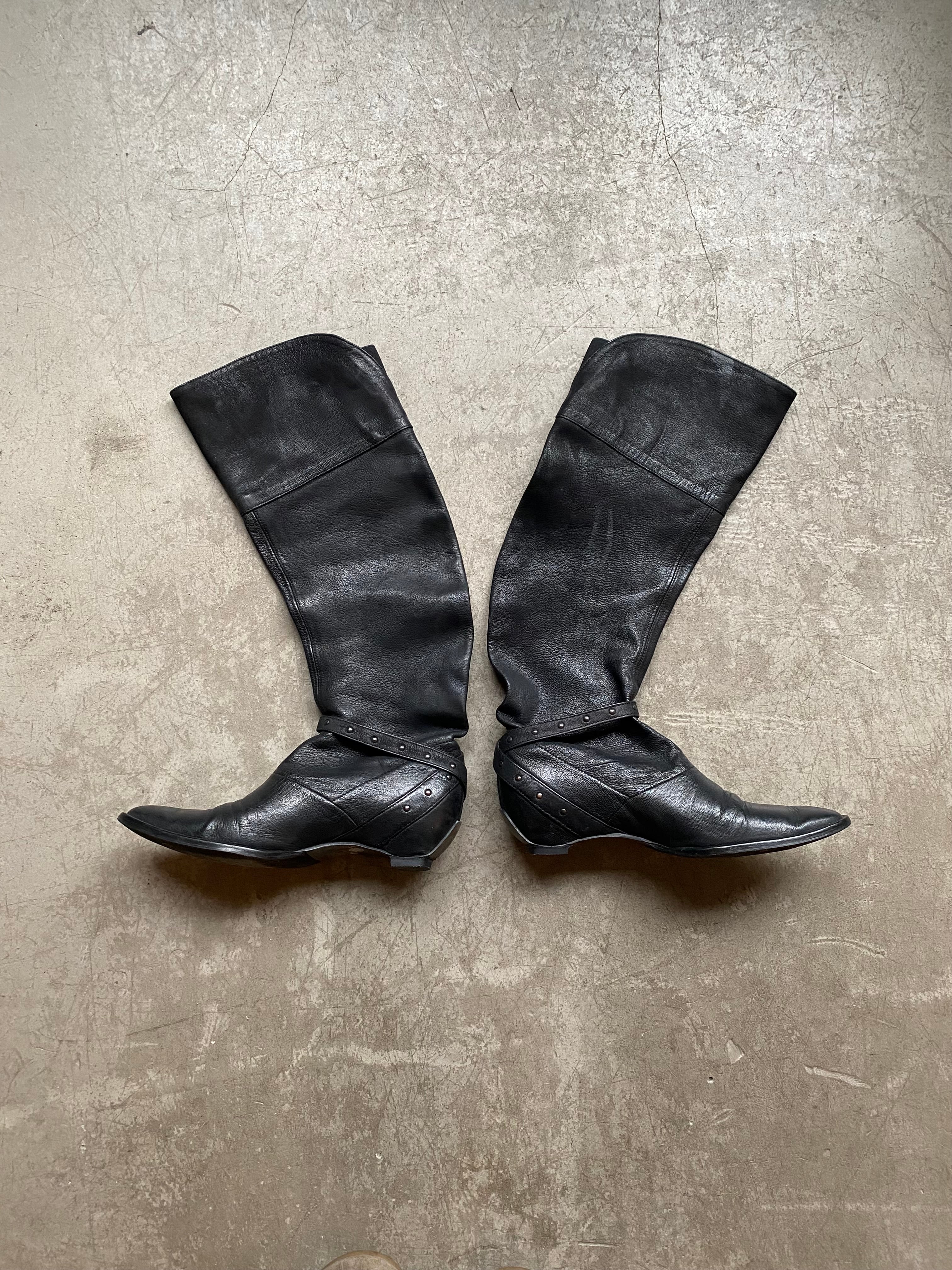 Vintage leather boots size 37