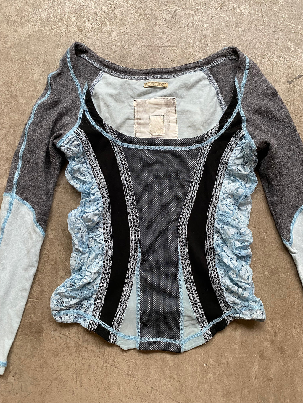 Vintage scoop neck long sleeve