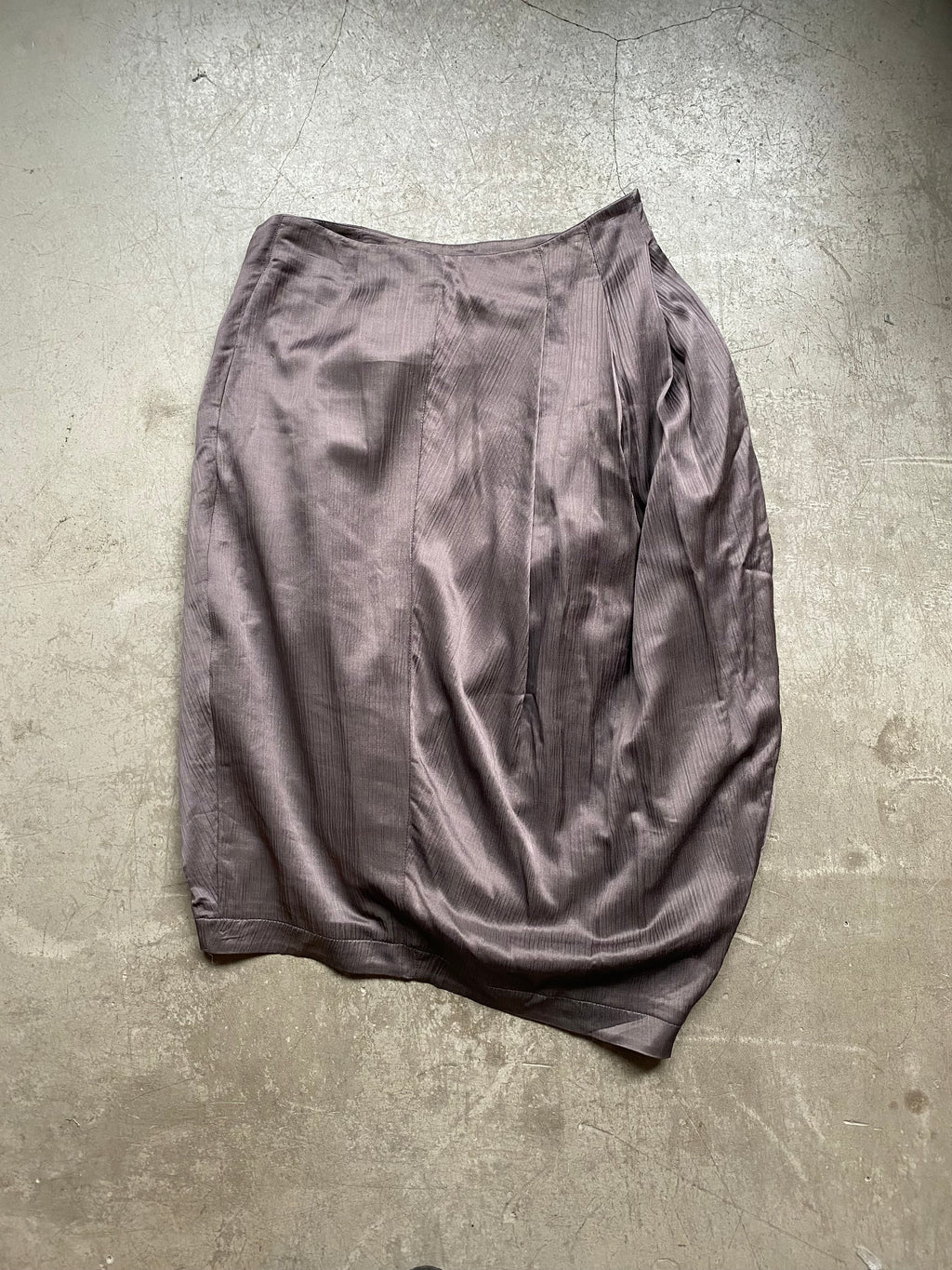 Asymmetrical balloon skirt