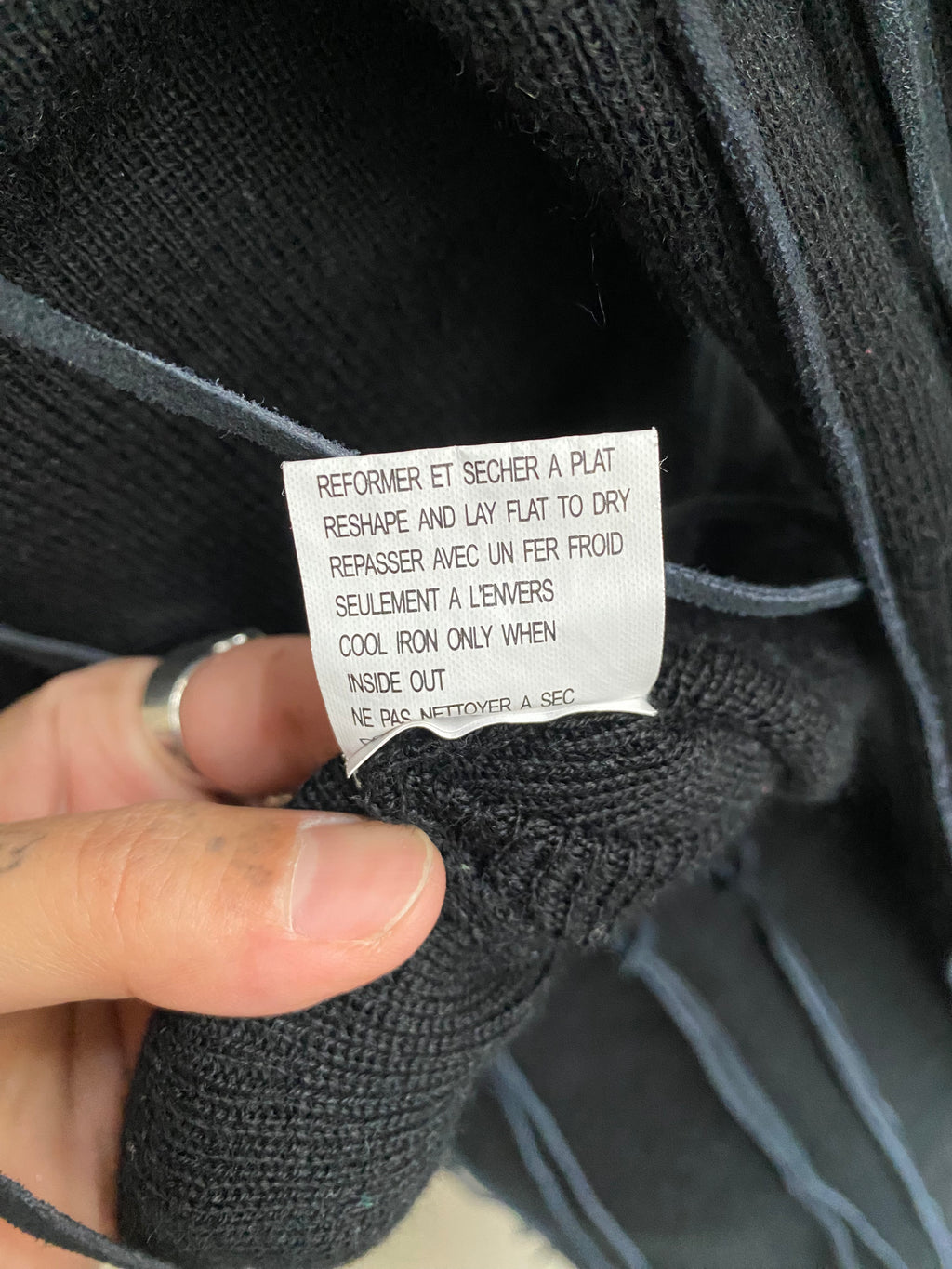 Black wool-blend fringed set up